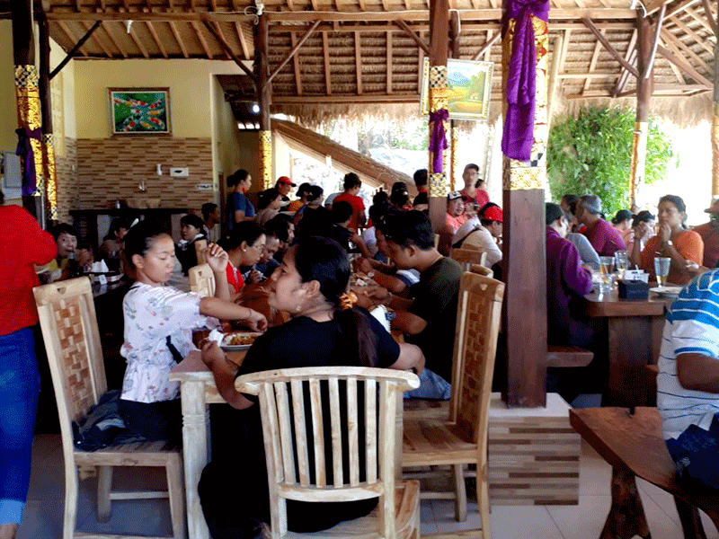 Buffe LPD Koperasi Sibang Badung BTM Penida Bar and Restaurant Nusa Penida