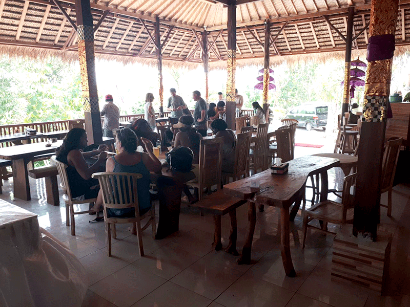 Buffe Mahasiswa Trisakti Jakarta BTM Penida Bar and Restaurant Nusa Penida