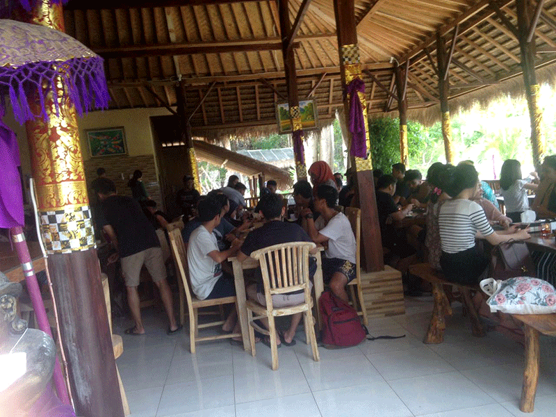 Buffe Mahasiswa Trisakti Jakarta BTM Penida Bar and Restaurant Nusa Penida