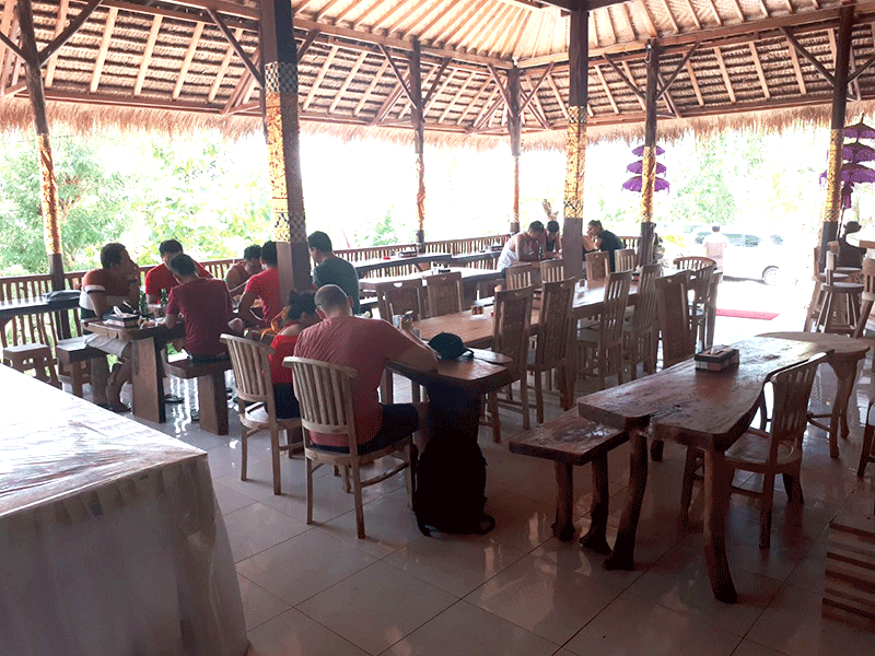 Buffe Mahasiswa Trisakti Jakarta BTM Penida Bar and Restaurant Nusa Penida